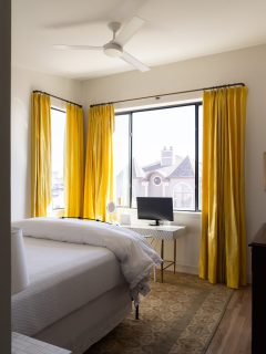 This home is the perfect example of how a space can reflect its owners’ personalities. The unique design and color choices come together beautifully to create something truly personal! 🏡