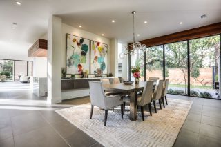 With a spacious dining room, large kitchen island, and plenty of counter space and seating, this home is a true entertainer’s dream! ✨