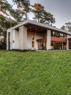 Modern. Elevated. Classy,

407 Pinehaven has it all. We loved building this custom home for our clients and naturally, they love it too.
-
-
-
#onpointcustomhomes #homebuilder #houstonhomebuilder #houstoncustomhome